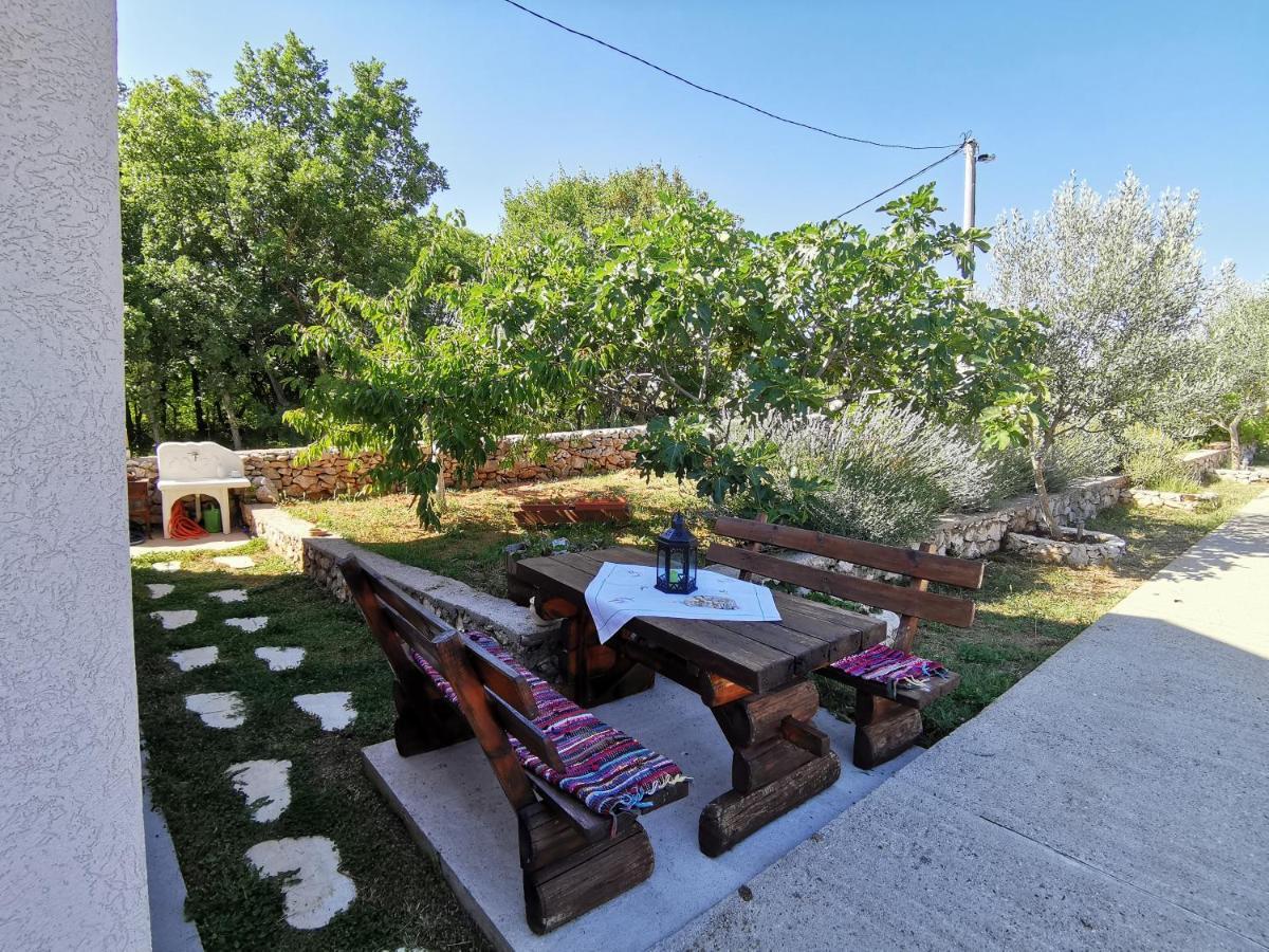 Apartman Selma Vinine Εξωτερικό φωτογραφία